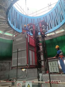 施工電梯助力江蘇電廠施工